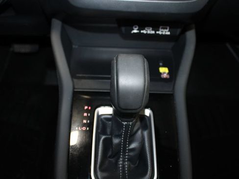 Used 2025 Subaru Forester Premium AWD/4WD image 17
