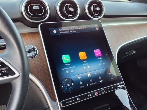 Used 2025 Mercedes-Benz C 300 4MATIC Sedan image 5