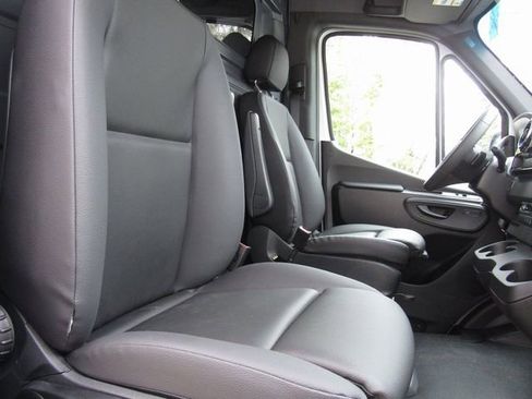 New 2026 Mercedes-Benz Sprinter 2500 image 17