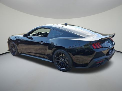 Used 2025 Ford Mustang GT image 4