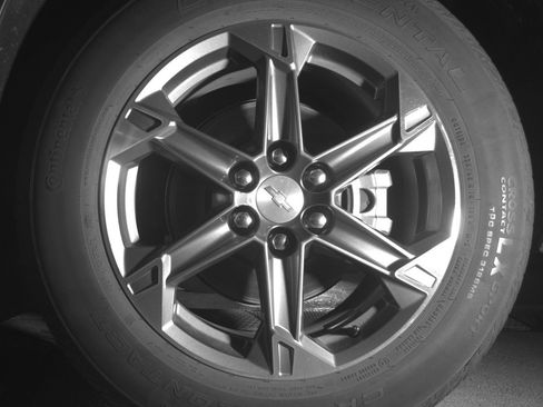Used 2025 Chevrolet Blazer LT FWD image 14