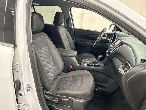 Used 2020 Chevrolet Equinox LT FWD image 22