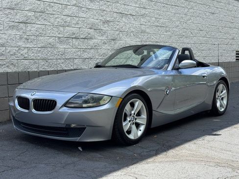 Used 2006 BMW Z4 3.0i RWD image 1