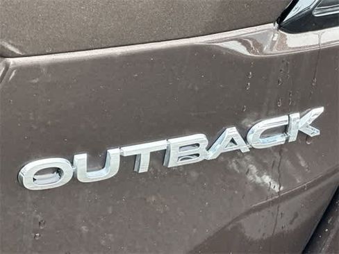 Used 2021 Subaru Outback Limited w/ Popular Package #2 image 28