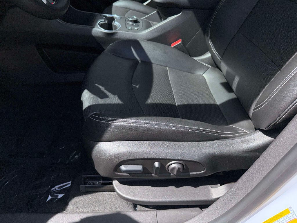 Used 2024 GMC Terrain SLT w/ Elevation Edition AWD/4WD image 3