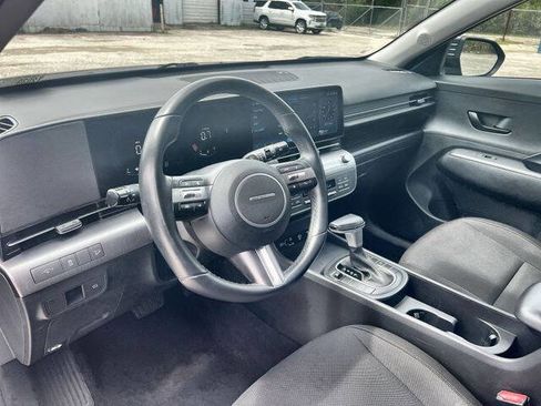 Used 2024 Hyundai Kona SEL FWD image 11