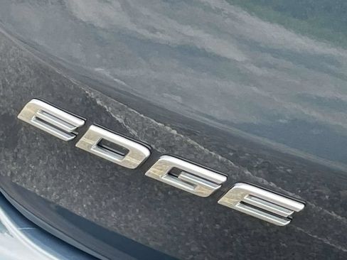 Used 2019 Ford Edge SEL w/ Equipment Group 201A AWD/4WD image 11