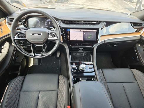 Used 2026 Jeep Grand Cherokee Summit w/ Obsidian Package AWD/4WD image 10