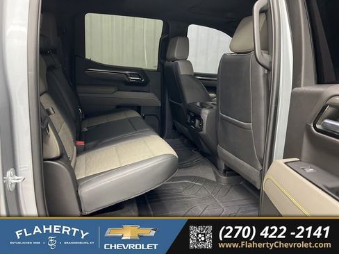 Used 2023 Chevrolet Silverado 1500 ZR2 w/ Technology Package AWD/4WD image 13