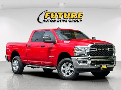 Used 2024 RAM 2500 Big Horn w/ Bed Utility Group AWD/4WD image 2