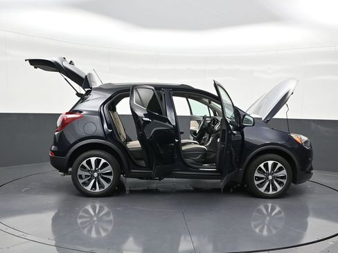 Used 2022 Buick Encore Preferred w/ Safety Package image 33