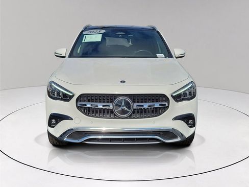 Certified 2025 Mercedes-Benz GLA 250 image 2