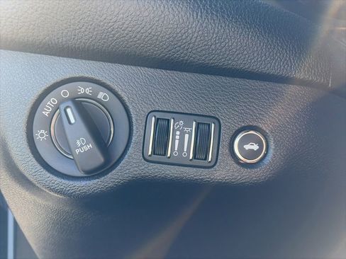 Used 2021 Dodge Challenger R/T image 12