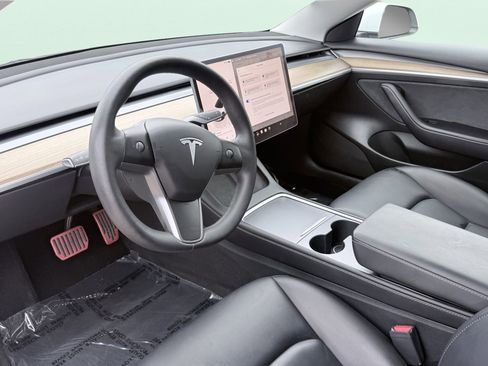 Used 2023 Tesla Model 3 Standard Range RWD image 25