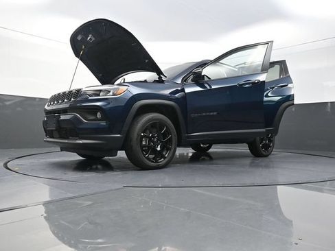 New 2026 Jeep Compass Latitude AWD/4WD image 31