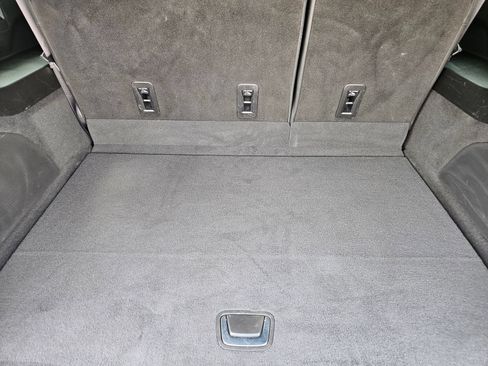 Used 2023 Cadillac Escalade ESV Sport w/ Heavy-Duty Trailer Package AWD/4WD image 35