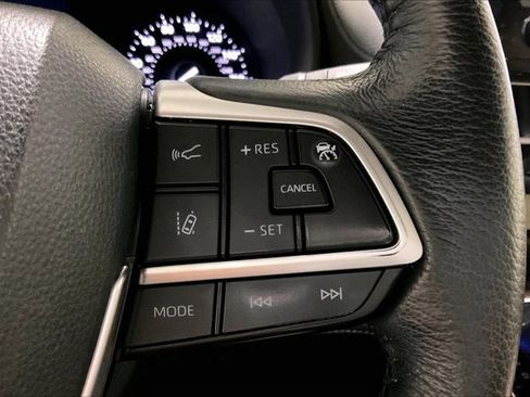 Used 2022 Toyota Sienna XLE w/ XLE Plus Package AWD/4WD image 19