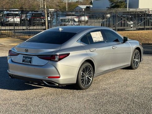 New 2025 Lexus ES 350 w/ Premium Package image 13