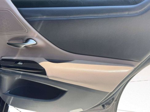 Used 2024 Lexus ES 350 w/ Premium Package FWD image 43