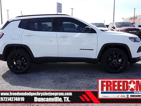 New 2026 Jeep Compass Latitude AWD/4WD image 6