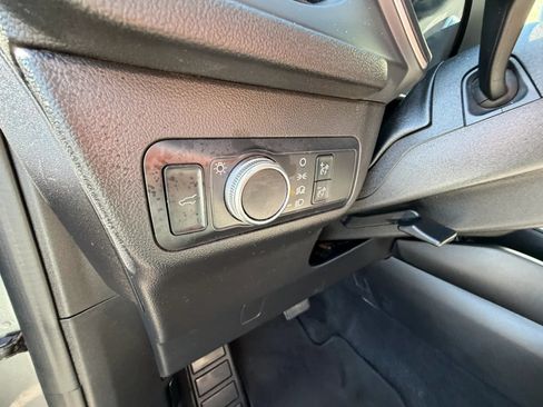 Used 2022 Ford Escape SE w/ SE Sport Appearance Package AWD/4WD image 20