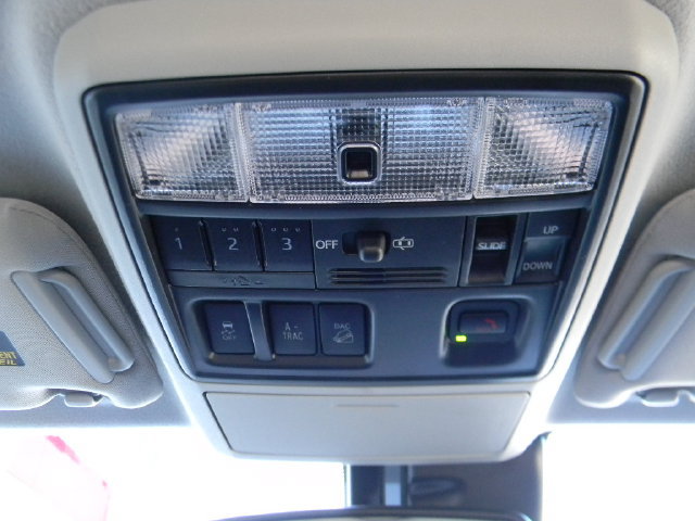 Used 2024 Toyota 4Runner Limited AWD/4WD image 19