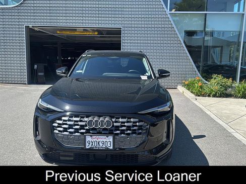 Used 2025 Audi Q5 Premium Plus w/ Premium Plus AWD/4WD image 2