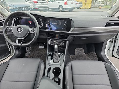 Used 2021 Volkswagen Jetta SEL image 9