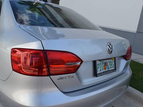 Used 2013 Volkswagen Jetta TDI FWD image 23