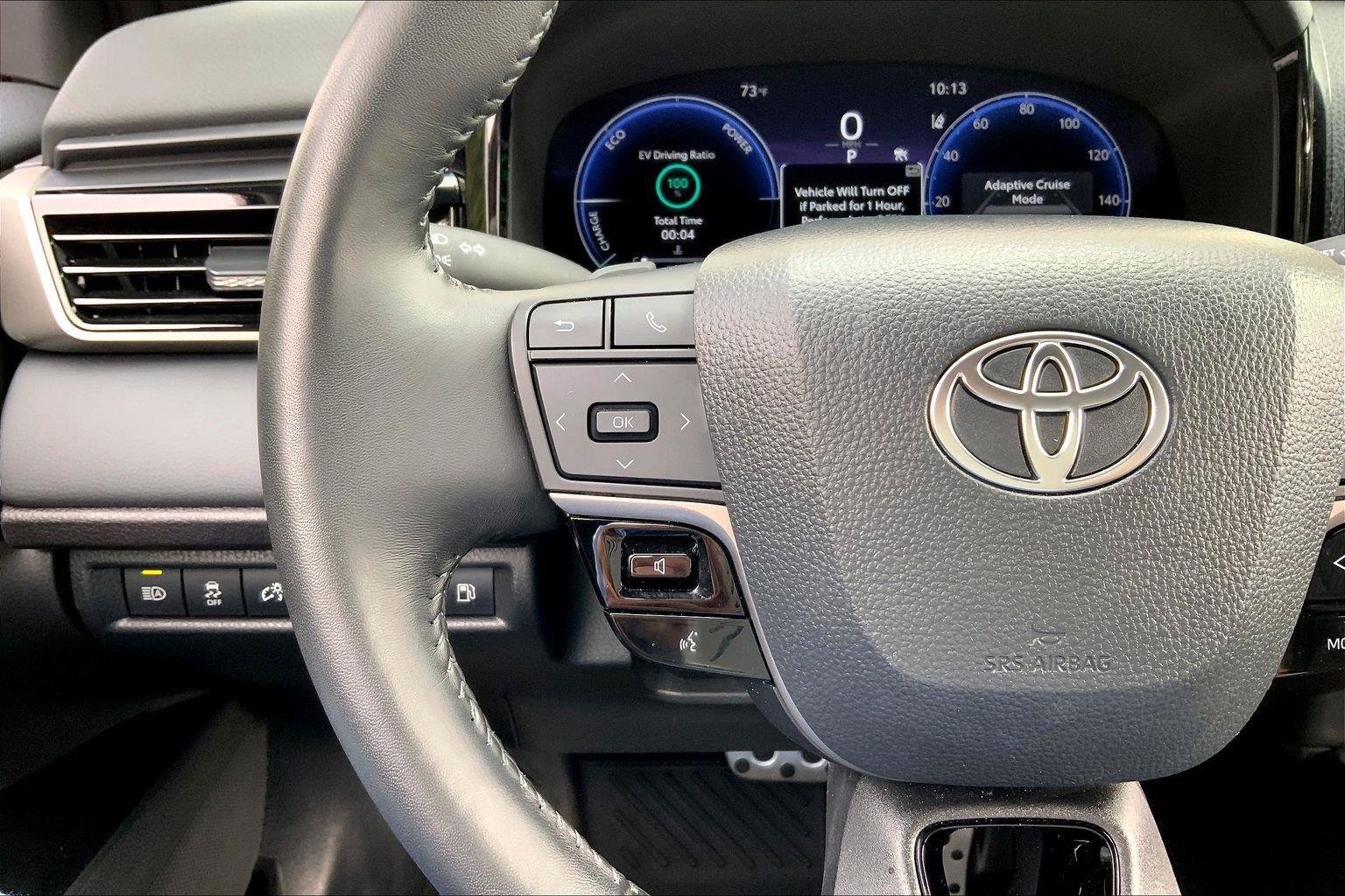 Used 2025 Toyota Camry XSE AWD/4WD image 17