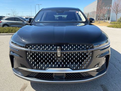 Used 2025 Lincoln Nautilus Premier w/ Equipment Group 102A image 2