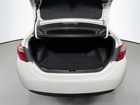 Used 2017 Toyota Corolla LE image 31