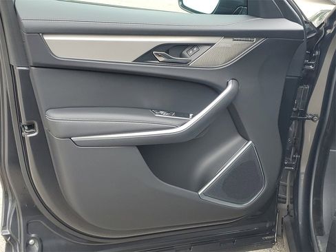 New 2026 Jaguar F-PACE R-Dynamic S image 9