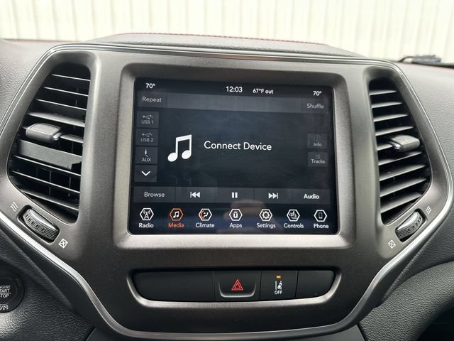 Used 2022 Jeep Cherokee Trailhawk w/ Trailer Tow Group AWD/4WD image 14