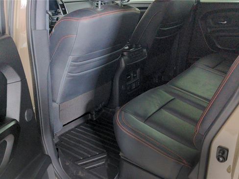 Used 2021 Nissan Titan PRO-4X w/ Pro-4x Convenience Package AWD/4WD image 24