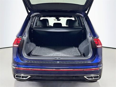 Used 2023 Volkswagen Tiguan SEL R-Line image 26