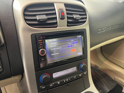 Used 2005 Chevrolet Corvette Coupe w/ Preferred Equipment Group image 26