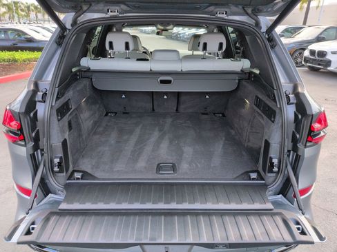 Used 2026 BMW X5 xDrive40i w/ M Sport Package AWD/4WD image 32