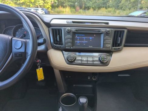 Used 2014 Toyota RAV4 XLE image 22