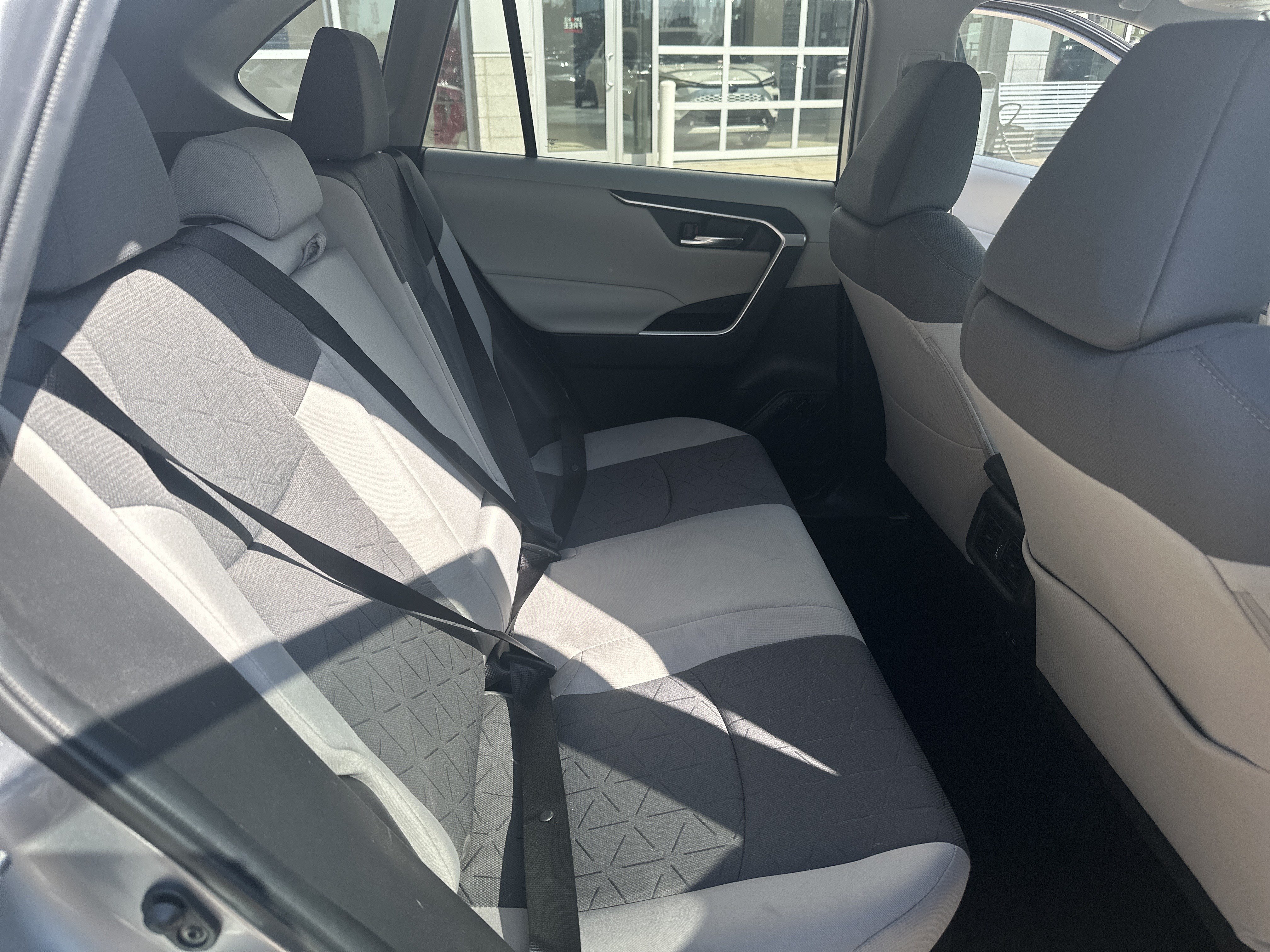 Used 2022 Toyota RAV4 XLE w/ Convenience Package AWD/4WD image 29