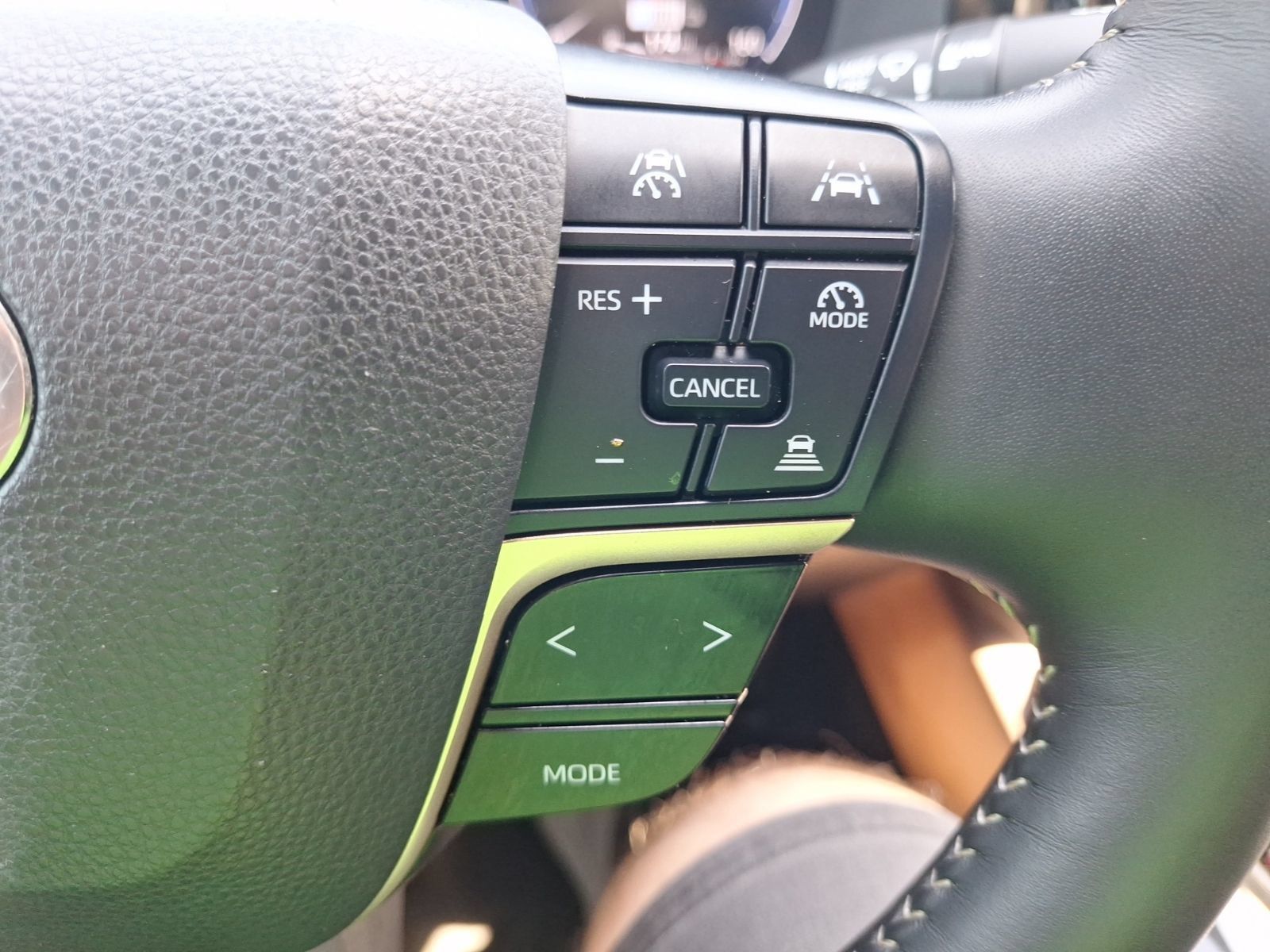 Used 2024 Toyota Crown AWD/4WD image 20