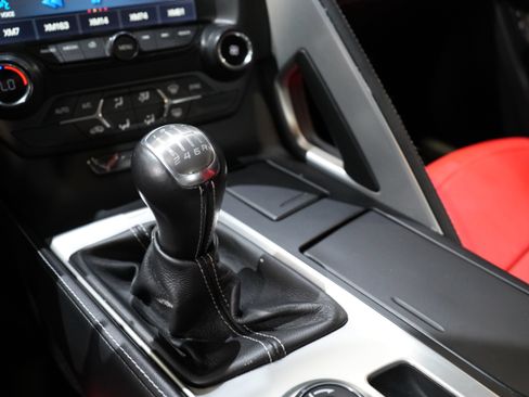 Used 2014 Chevrolet Corvette Stingray Coupe RWD image 37