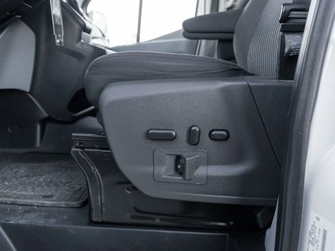 Used 2017 Ford Transit 150 XLT image 23