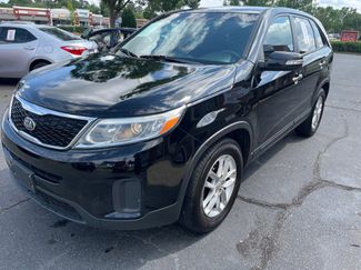 Used 2015 Kia Sorento LX image 1