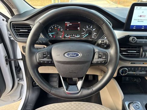 Certified 2022 Ford Escape SE w/ Convenience Package image 22