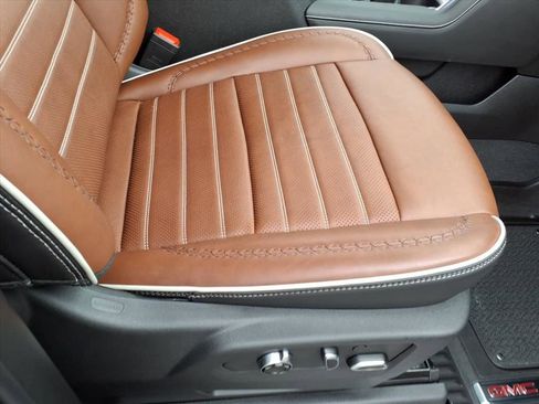 Used 2025 GMC Sierra 1500 Denali Ultimate image 15