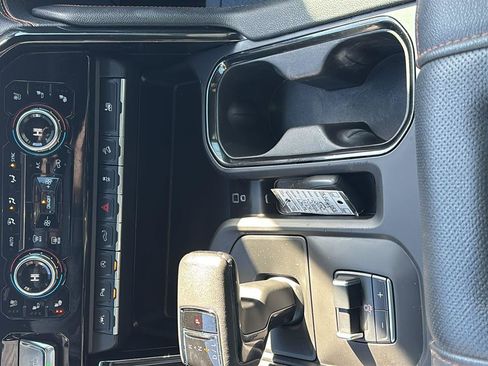 Certified 2022 GMC Sierra 1500 AT4 w/ AT4 Premium Package image 35