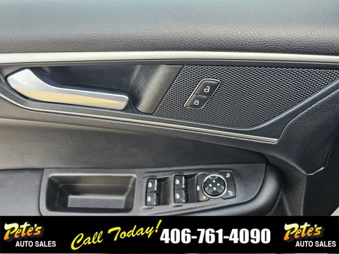 Used 2022 Ford Edge SEL image 19