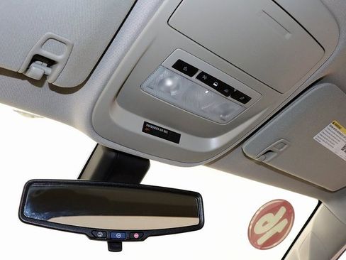 Used 2016 Chevrolet Colorado LT image 22