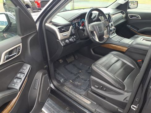 Used 2020 GMC Yukon XL Denali w/ Denali Ultimate Package AWD/4WD image 10
